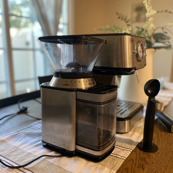 Espresso Machine and Grinder - Picture 3 of 7